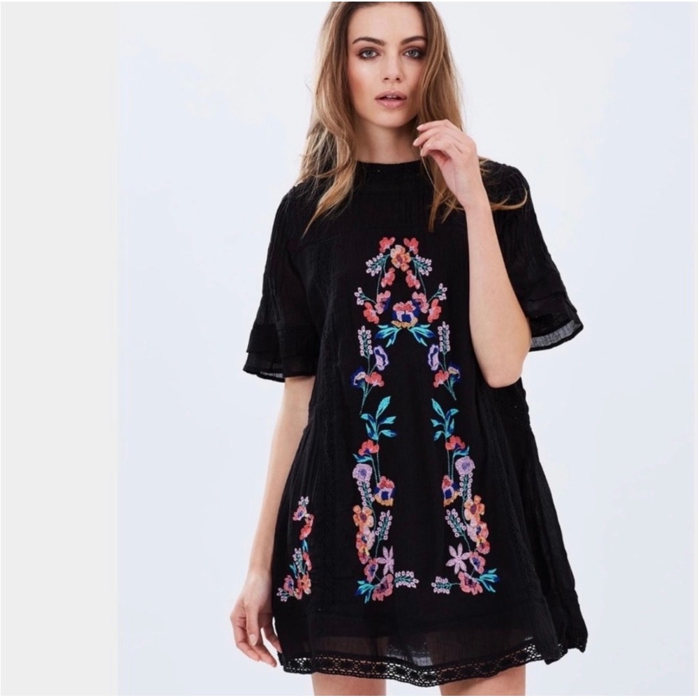 Free People Black Floral Embroidered Lace Trim Mini Dress XS Boho Short Sleeve - Picture 2 of 8